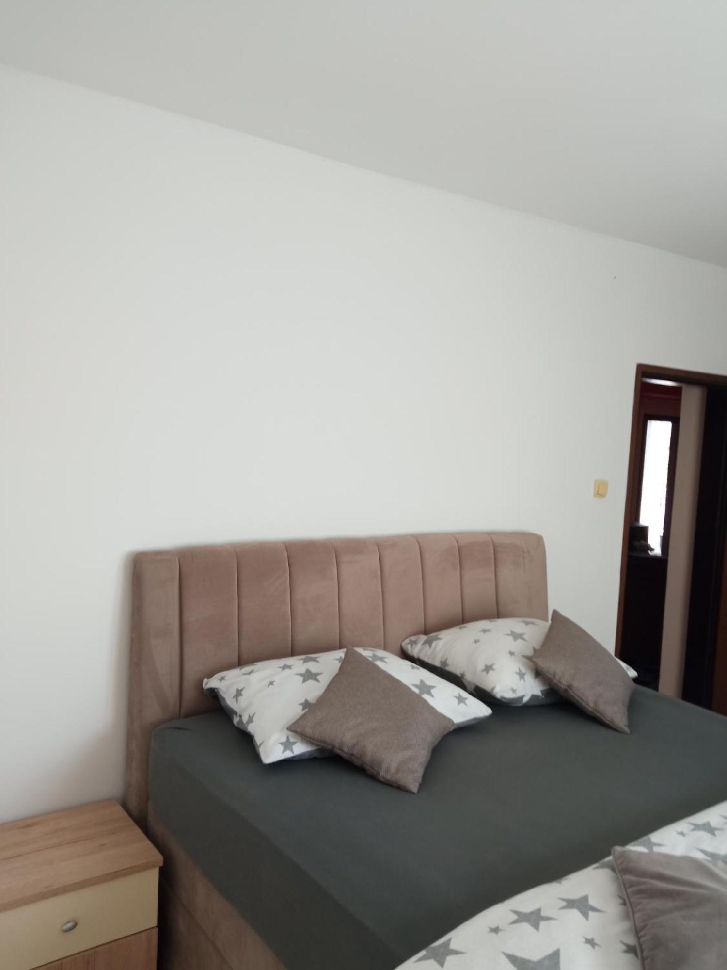 Apartman Kacic Sveti Ivan Dobrinjski Eksteriør bilde